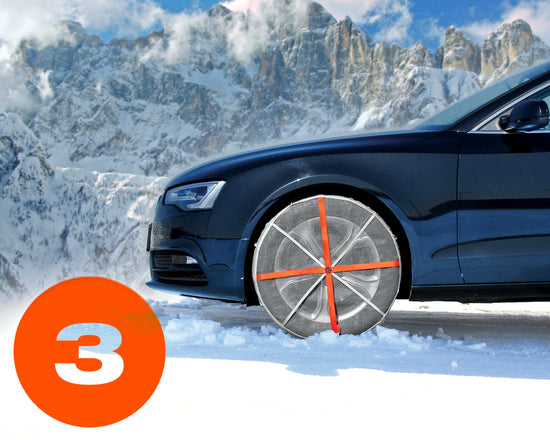 Installationsschritt 3 für das Aufziehen von AutoSock auf einen PKW Reifen